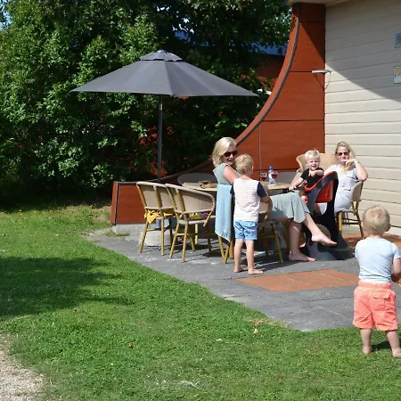 Luxury tent Cozy Coastal Tent 's-Gravenzande